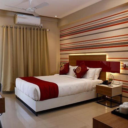 Noor Jehan'S Grand Noor Palakkad Exterior photo